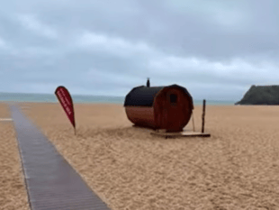 Cool reception for ‘iconic’ beach sauna plans