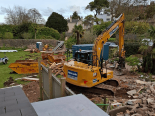 Green light for cottage in historic garden