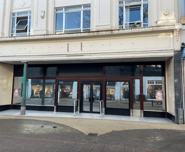 'Thrilled to be expanding', says Austins as hundreds voice support 