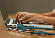 Become a nurse with award-winning NHS and Open University partnership