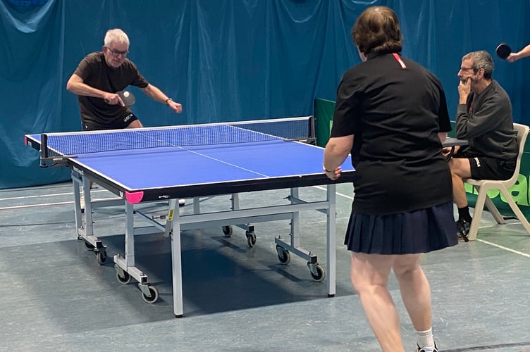 Rod Sugden (Halwell) v Jackie Whitehorn (NA Kestrels)