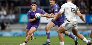 Chiefs advance into last four with victory over Cup holders