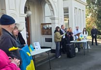 Dawlish’s tribute to Ukraine: A poignant service for peace