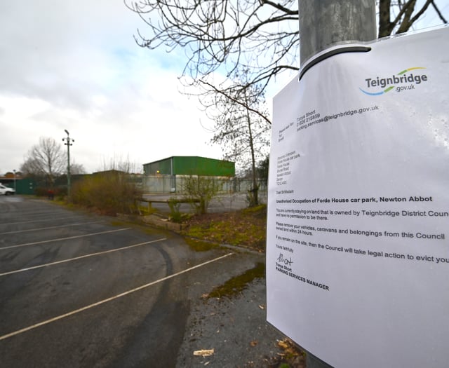 Travellers leave Teignbridge HQ after camp