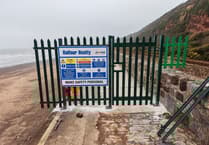 Walkers reminded to stay away from sea wall