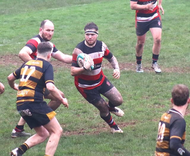 Crediton triumph over Teigns in memorial match