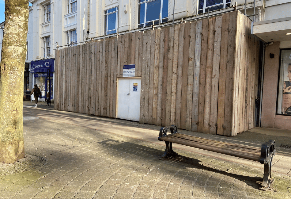 Council approves Austins' bid to replace former M&S shopfront