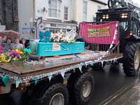 Final parade for carnival Sue