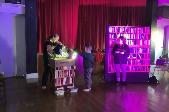 Pupils enchanted by live theatre performance
