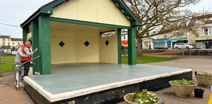 Volunteers getting Dawlish 'sparkling' 