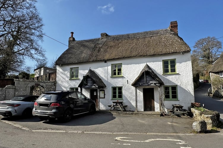 Sandy Park Inn Chagford, photo Clive Emerson 
