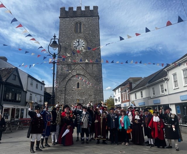 Hunt continues for Newton Abbot's next town crier 