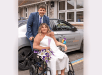 Couple celebrate wedding day at Rowcroft Hospice