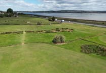 Golf club ransacked by thieves