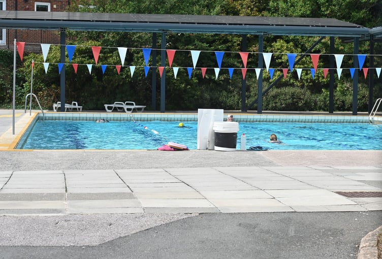 Last day of the season for Teignmouth Lido